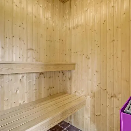 度假居 4 Bedroom Nice In Oksbøl